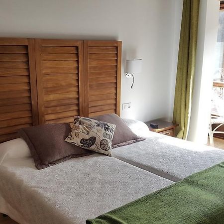 Hostal Nevandi Espinama Bagian luar foto