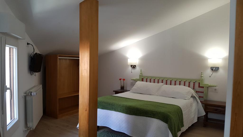 Hostal Nevandi Espinama Bagian luar foto